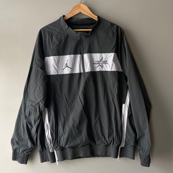 Jordan Brand Other - Jordan Brand Basketball Pullover Jacket Men's Size‎ XL Gray White Zip Front